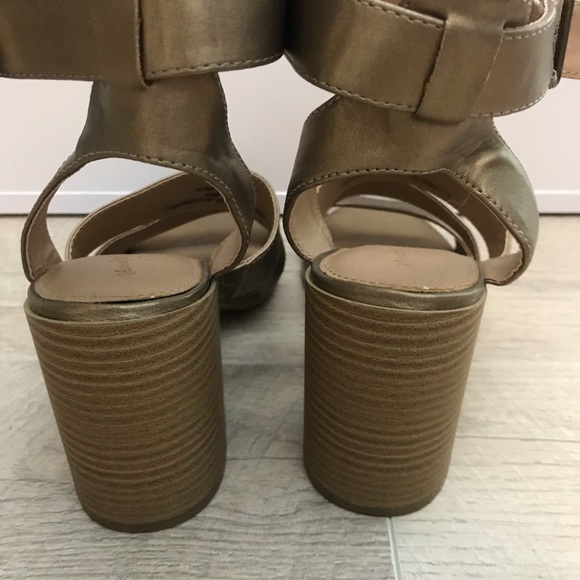 Chunky Heel Sandals - Picture 5 of 5